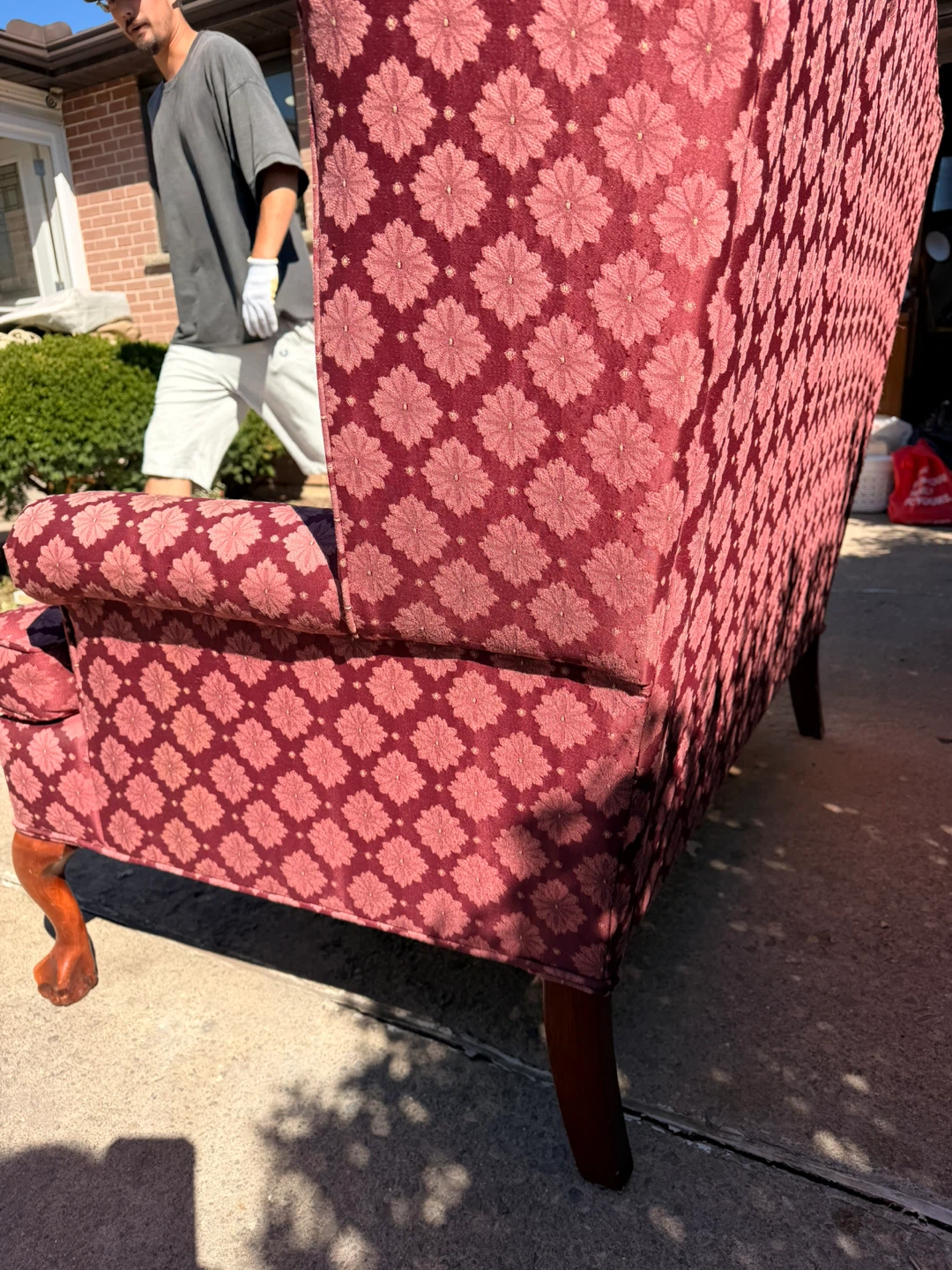 Vintage Wingback Loveseat - photo 2