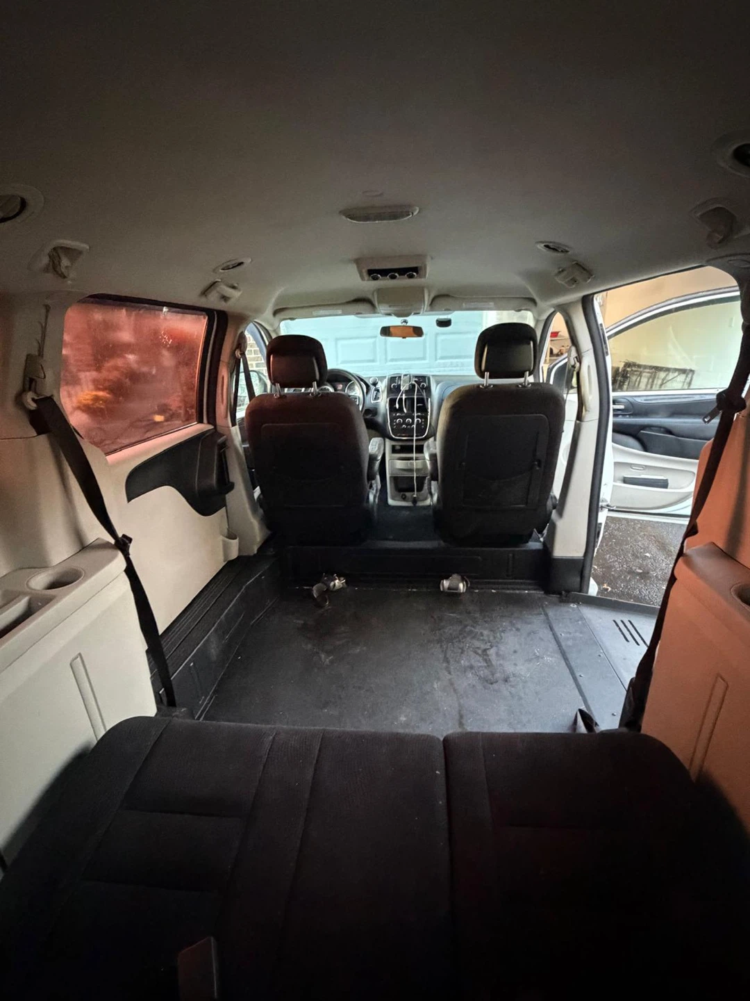 2015 Wheelchair-Accessible Dodge Caravan - photo 5