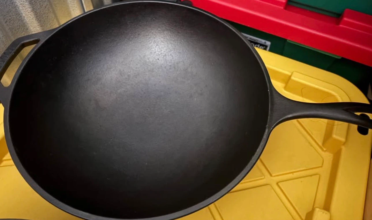 Lodge Cast Iron Wok