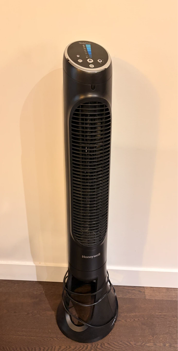 Honeywell QuietSet 8-Speed Oscillating Tower Fan