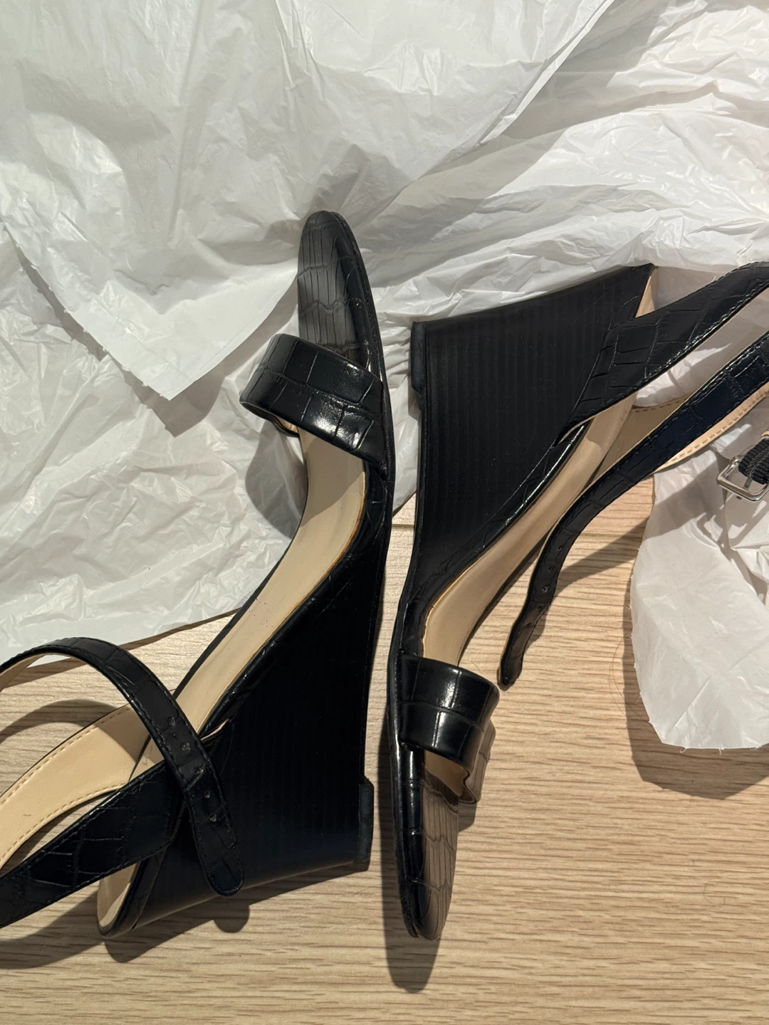 Nine West black croc-embossed wedge sandals - photo 4