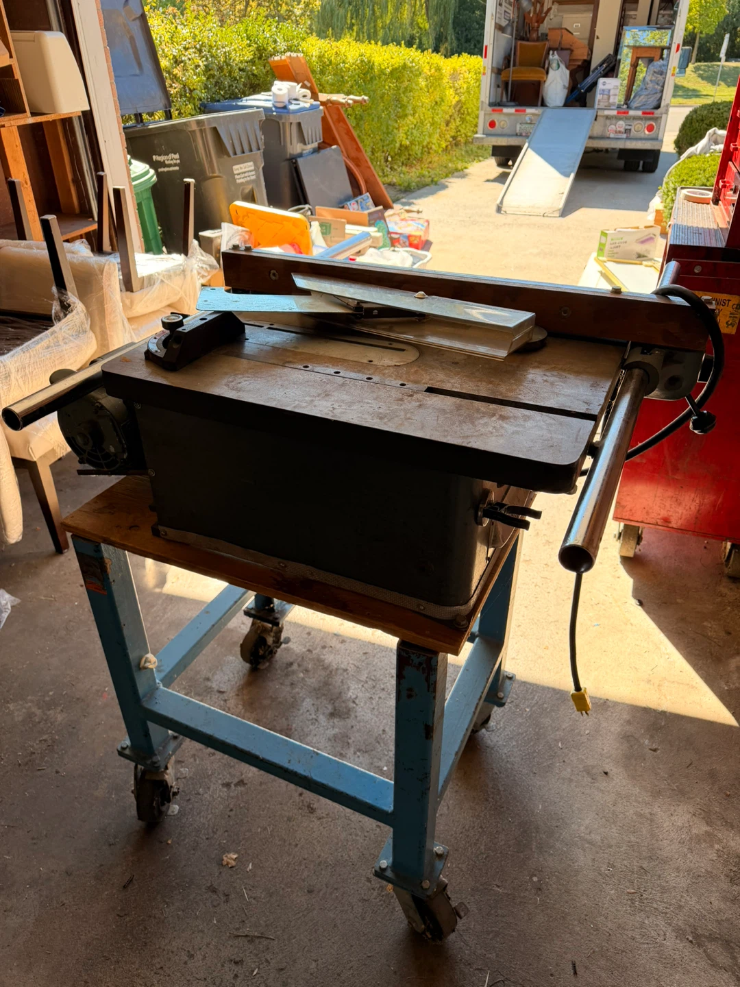 Table Saw with Stand - photo 3