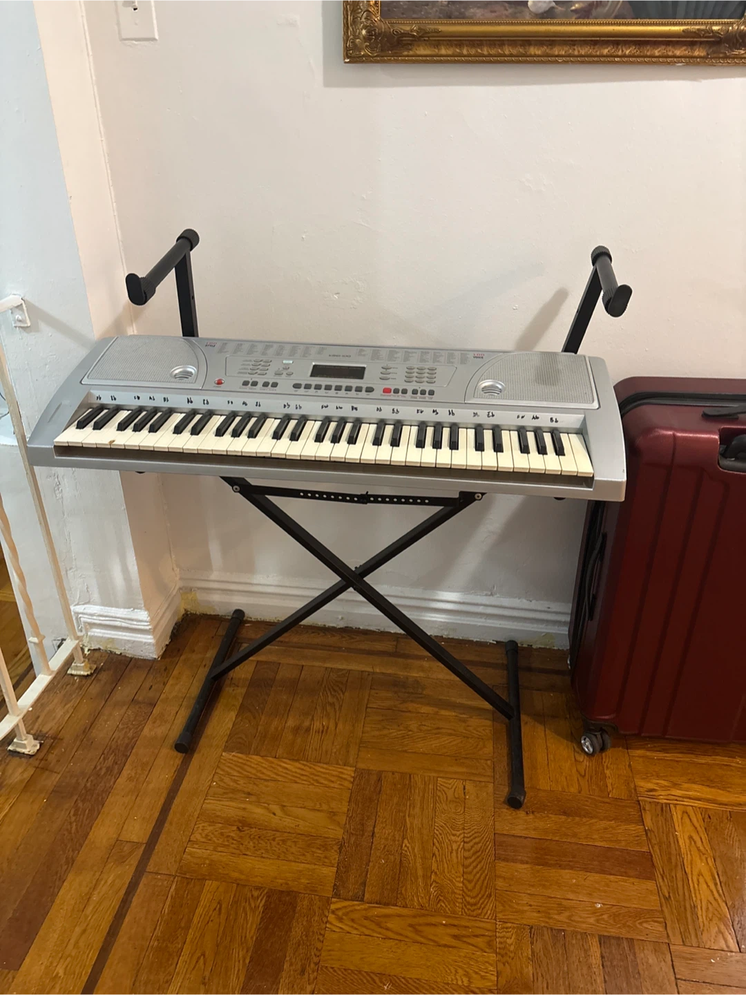 KB61-100 61-Key Digital Keyboard with Stand
