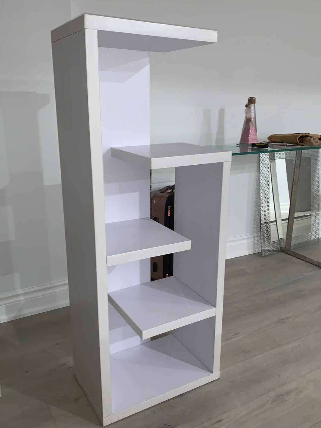 White Modern Asymmetrical Shelving Unit - photo 4