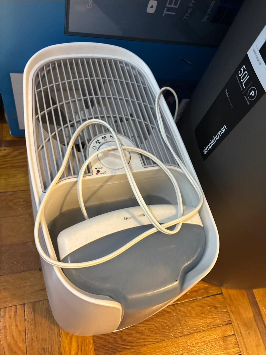 Honeywell Invisible Mist Humidifier - photo 2