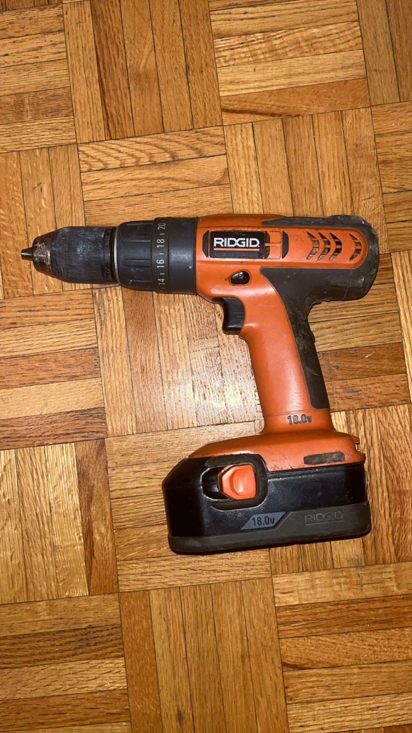 Ridgid 18V Tool Set with Charger - photo 2