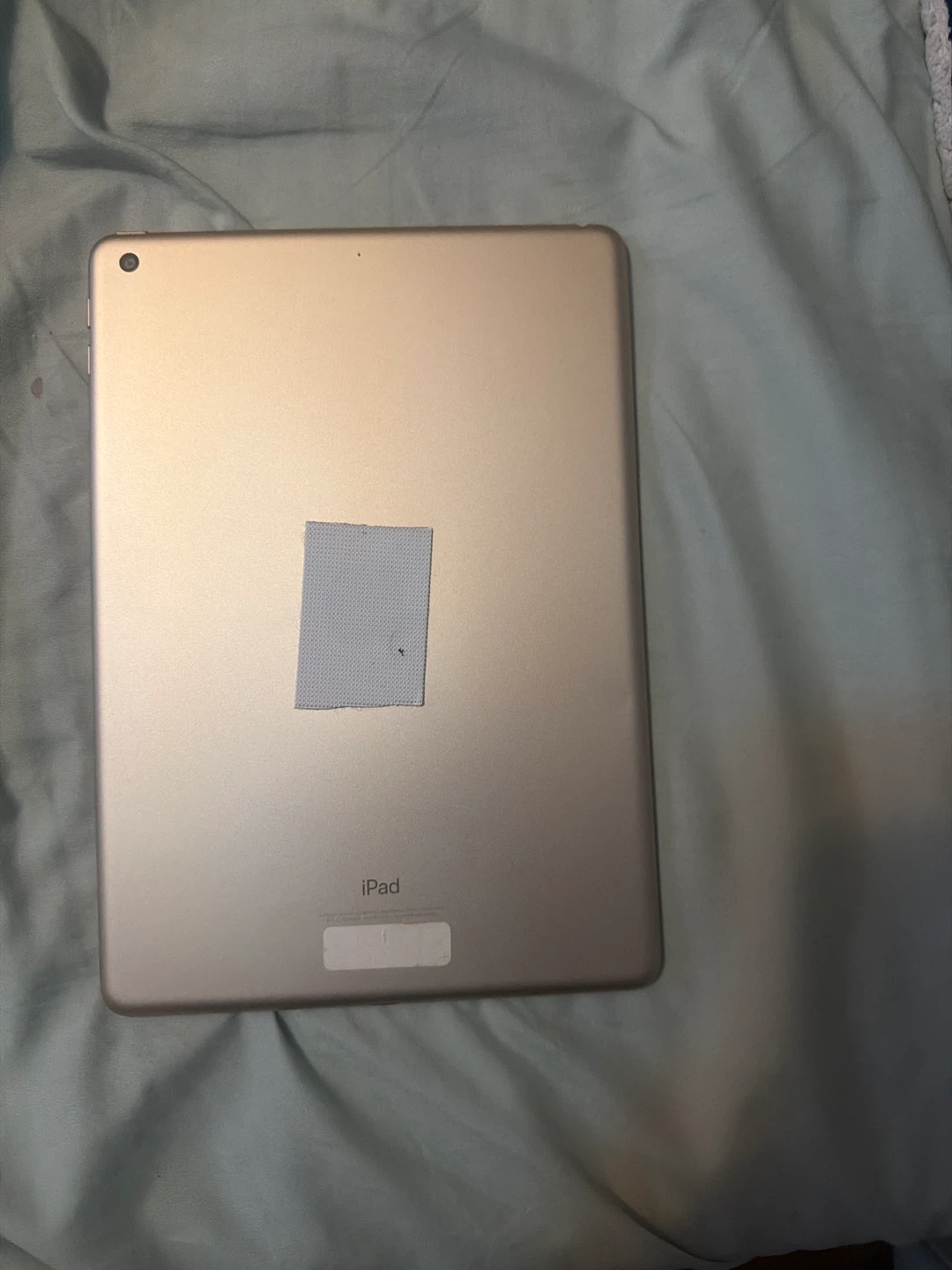Apple iPad - photo 2