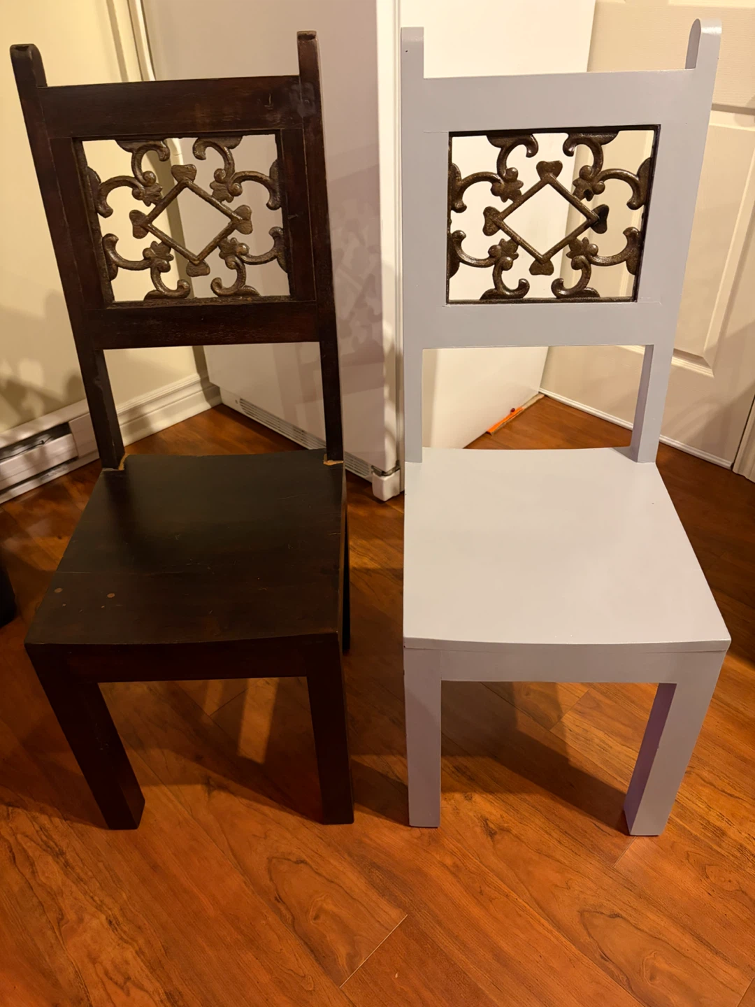 Set of 4 Painted Wooden Chairs with Metal Detail