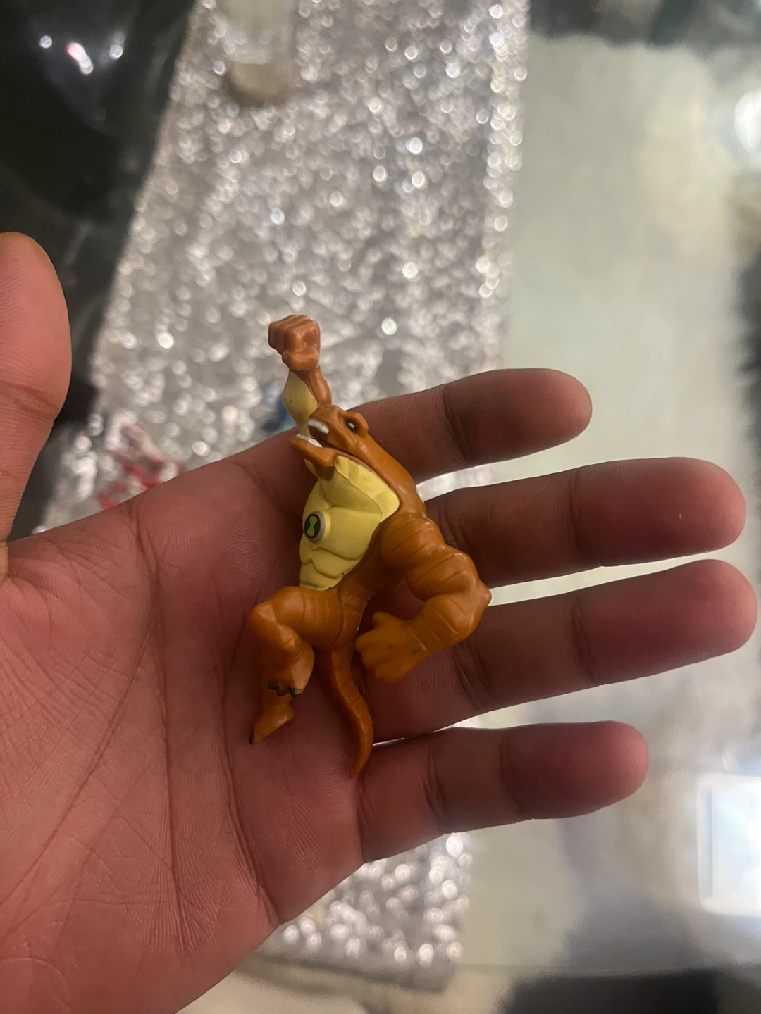 Ben 10 Humungousaur Action Figure - photo 2