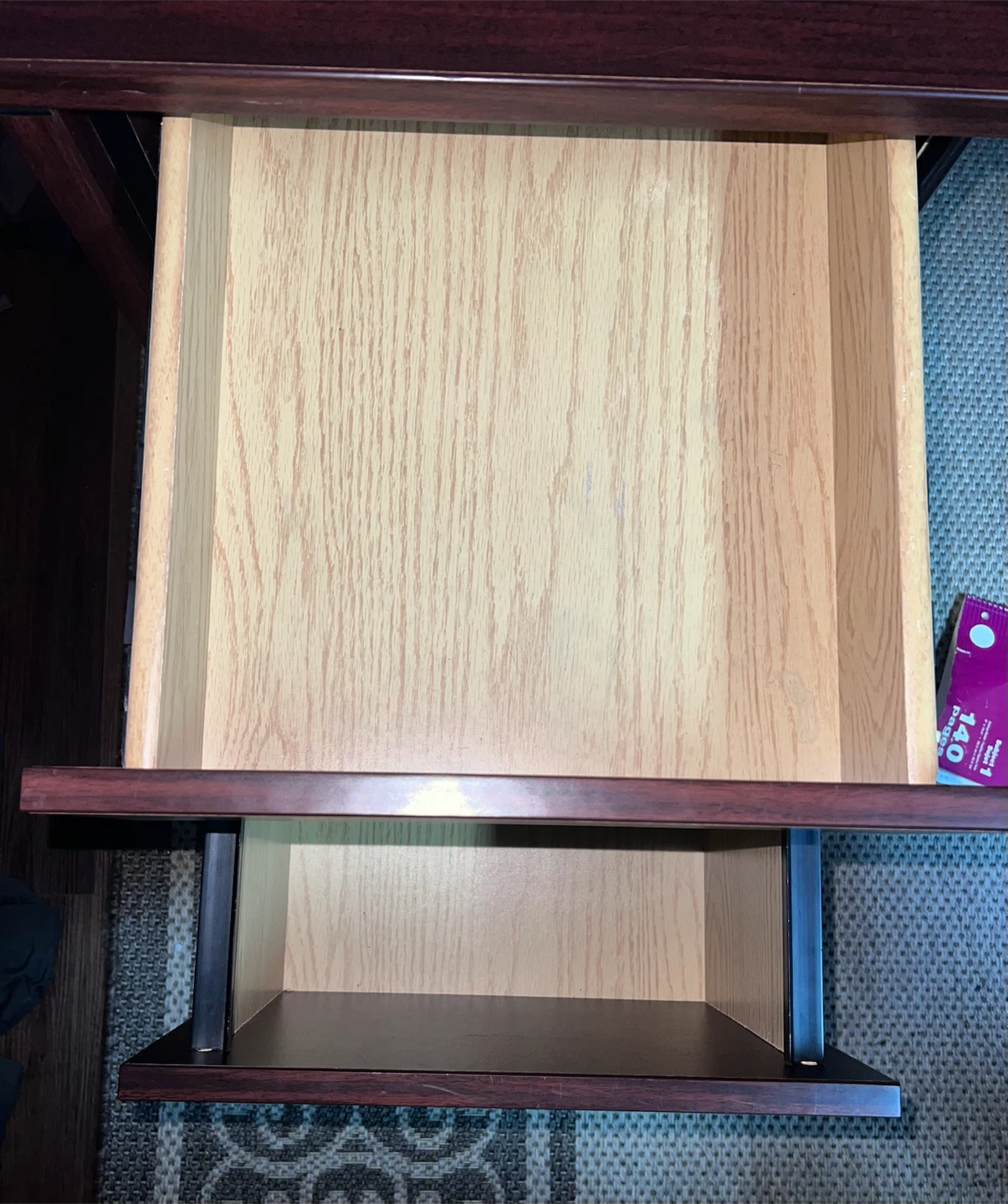 Office table - photo 2