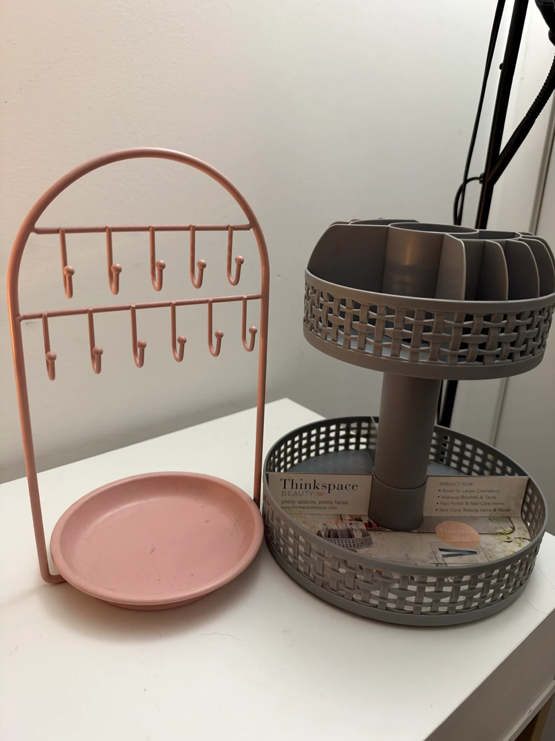 Thinkspace Beauty Organizer and Jewelry Stand