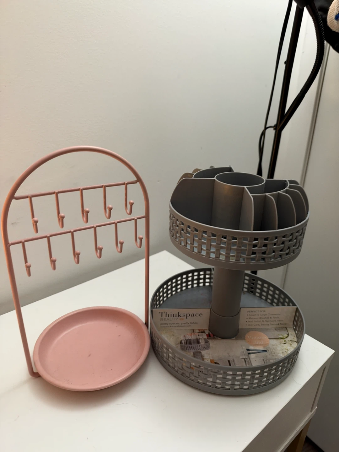 Thinkspace Beauty Organizer and Jewelry Stand - photo 2