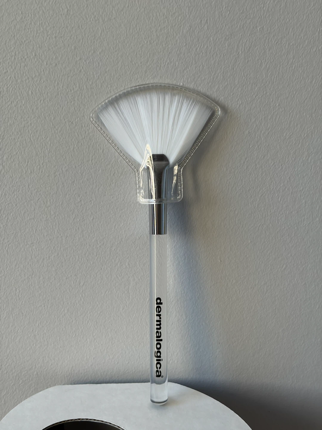 Dermalogica fan brush & mixing bowl from daily microfoliant set - photo 2