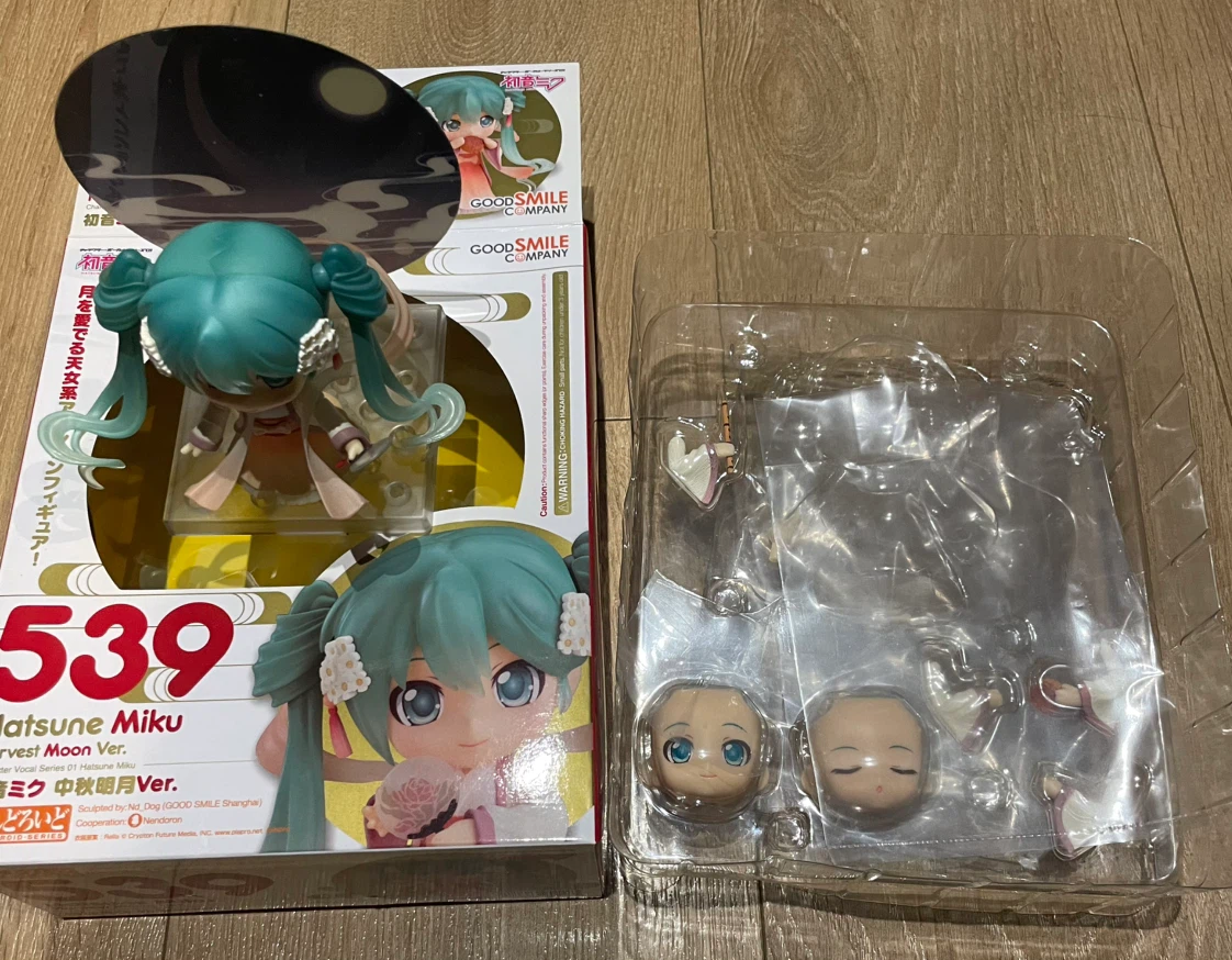 Good Smile Company Hatsune Miku Harvest Moon Ver. Nendoroid - photo 5