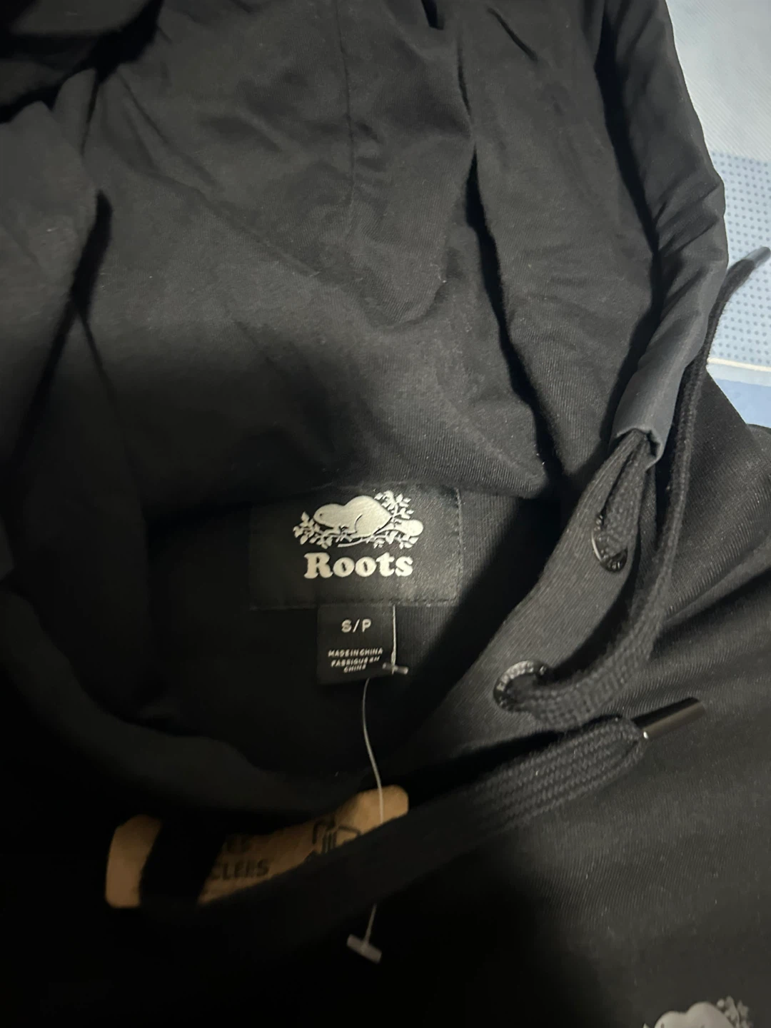 Roots Black Hoodie - Size Small - photo 3