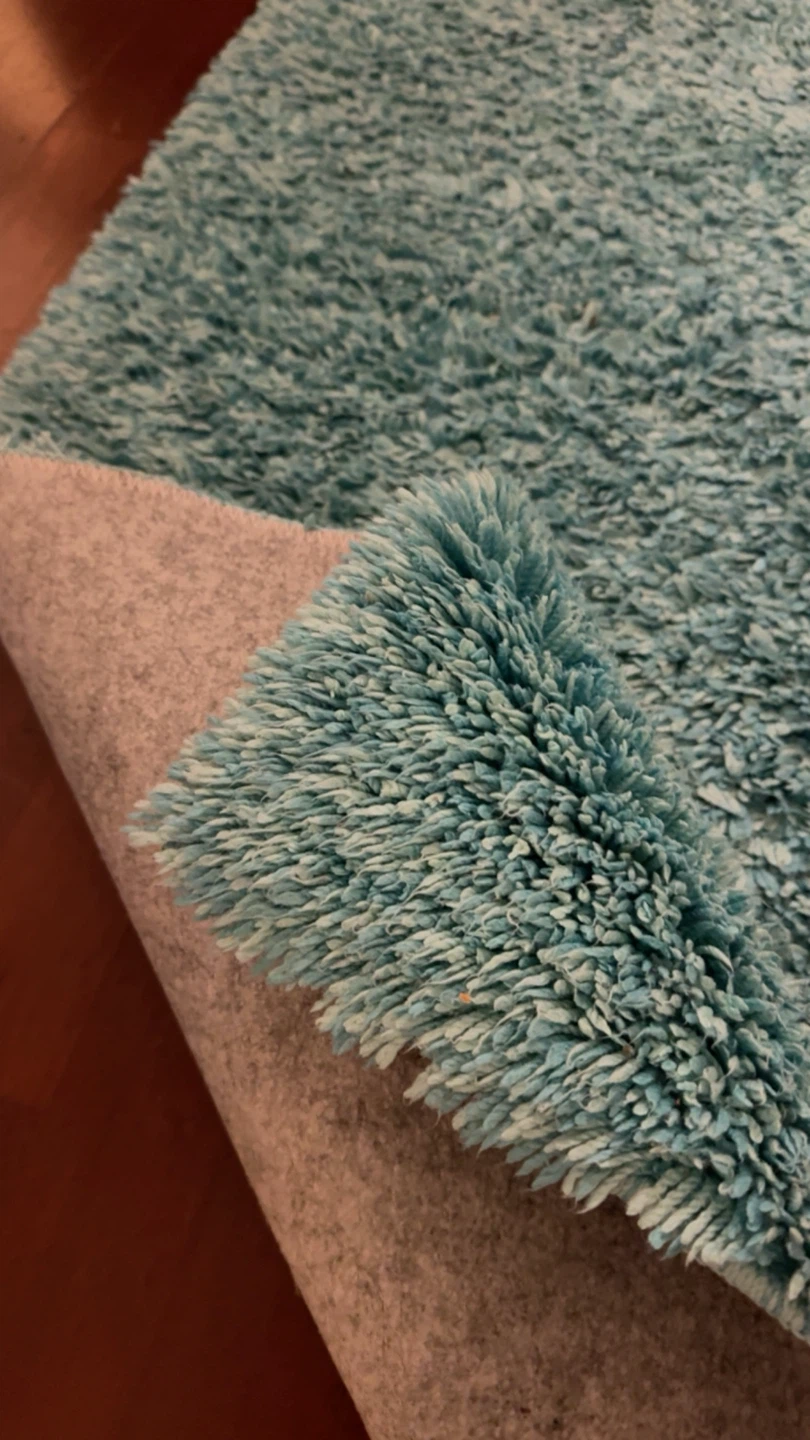 Light blue shaggy area rug - photo 2