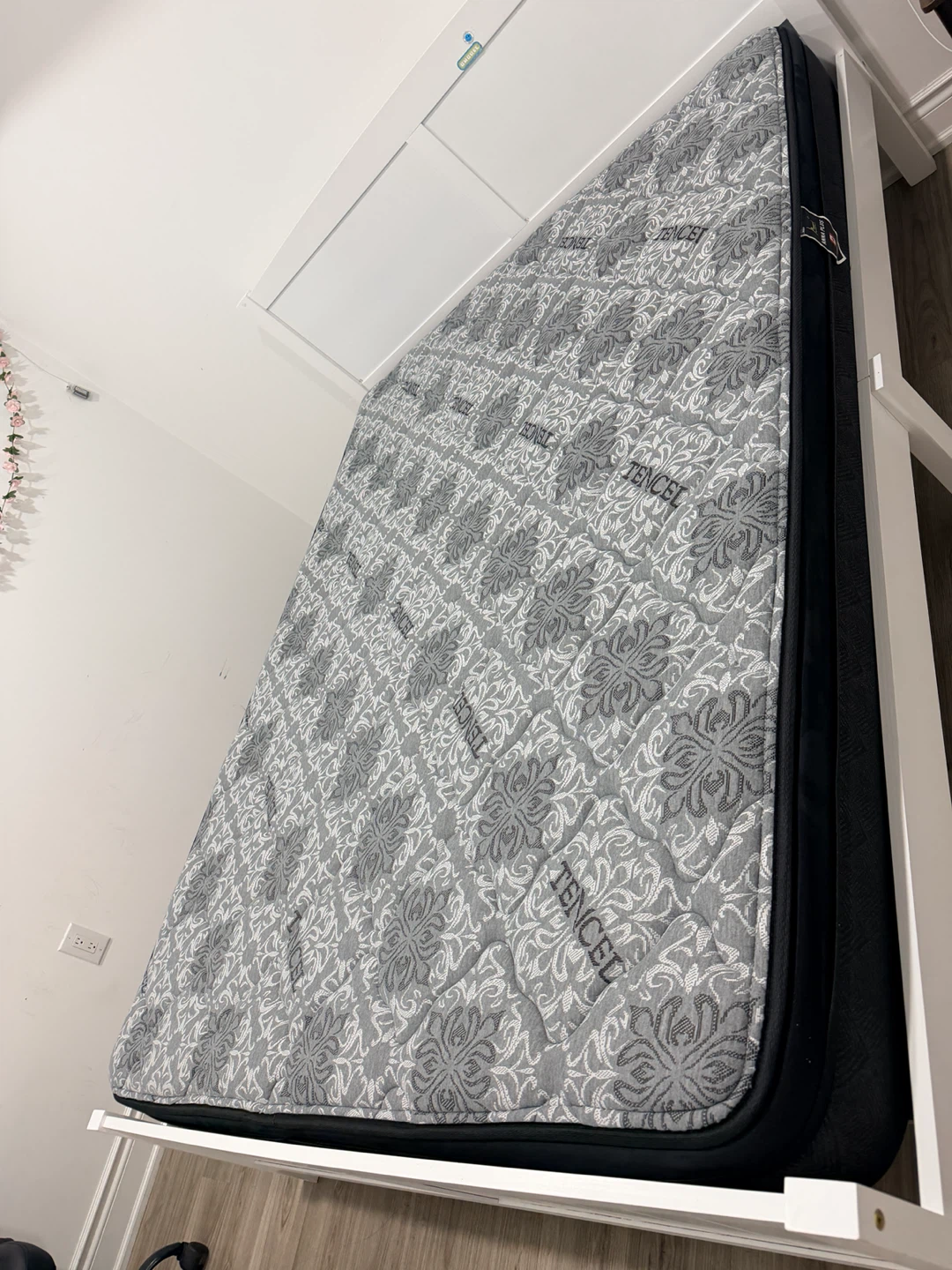 Queen Mattress - photo 3