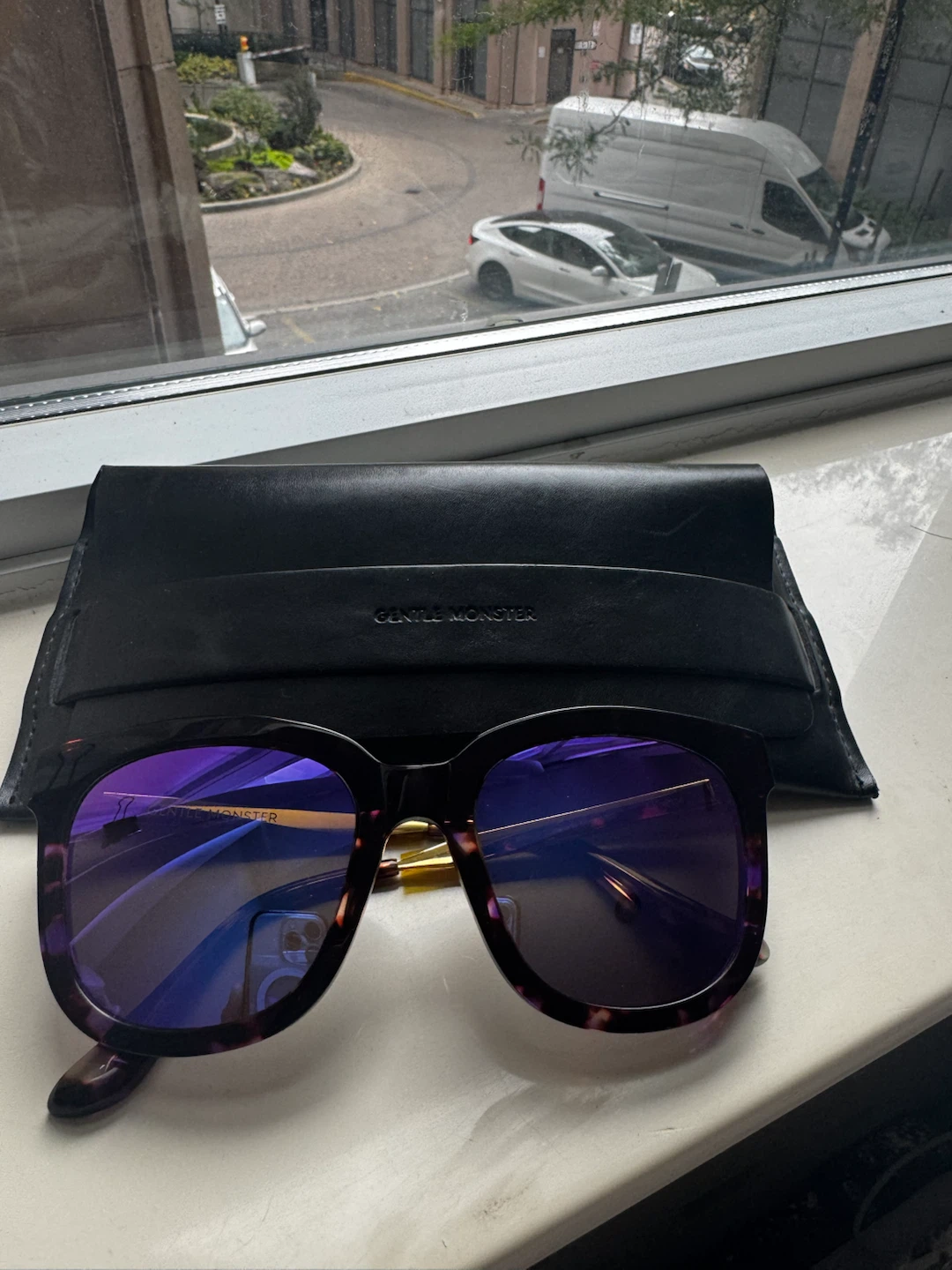 Gentle Monster Absente Sunglasses
