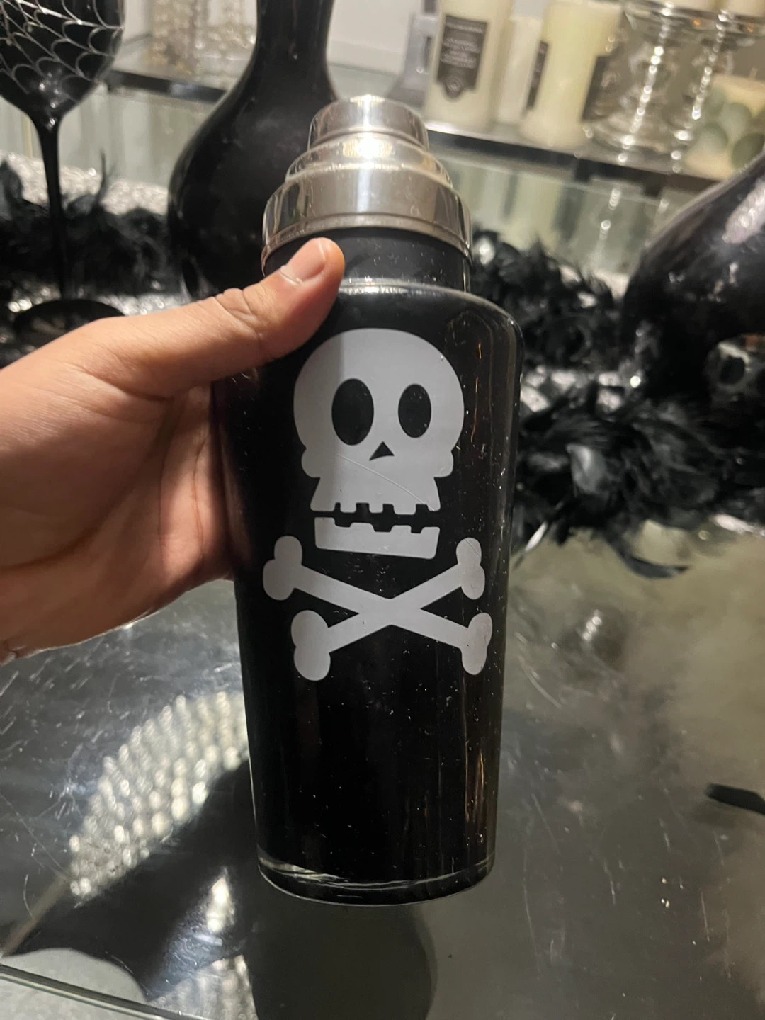 Skull Decanter and Cocktail Shaker Set - photo 3