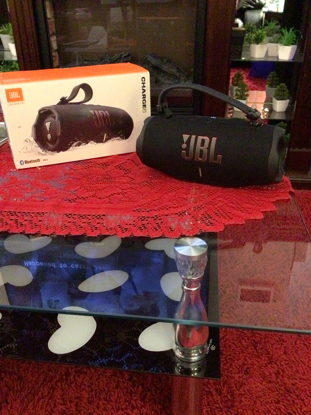 JBL 6 wireless Bluetooth speaker