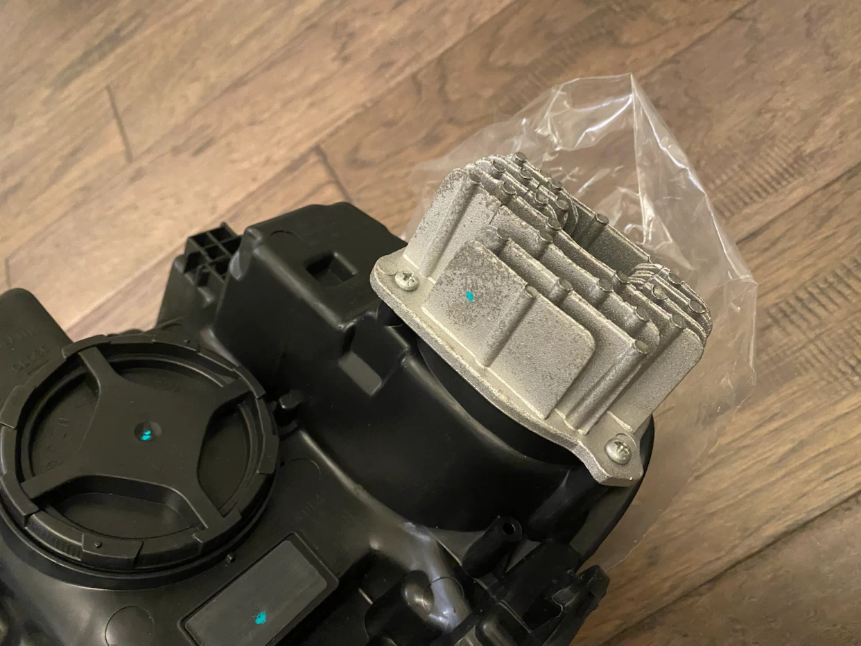 Headlight Buick Encore GX - photo 5