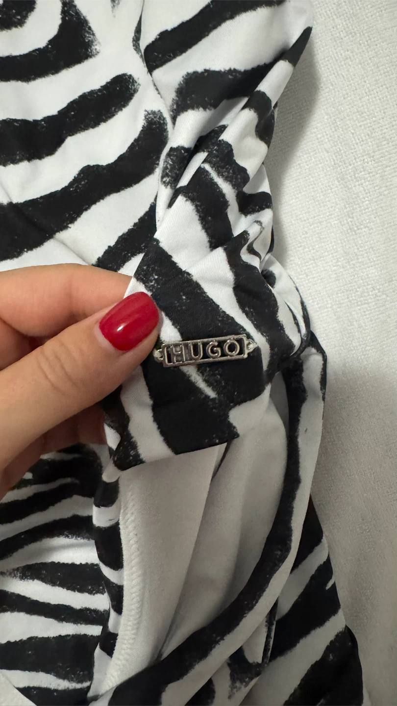 HUGO Zebra Print One-Piece Swimsuit SIZE L - photo 4