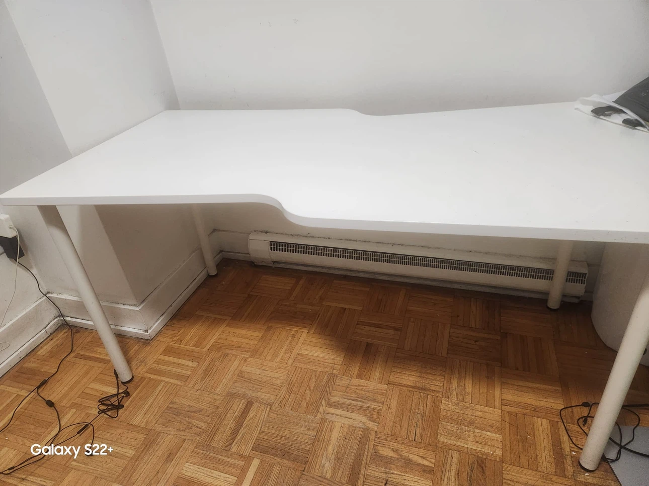 IKEA Bekant White Sit/Stand Desk
