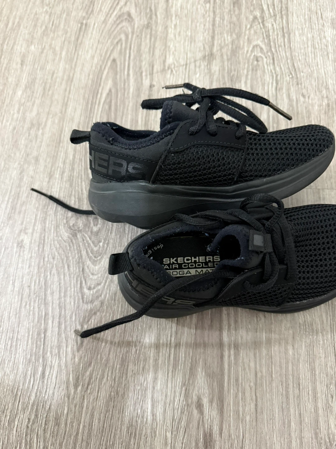 Skechers Air Cooled Goga Mat Kids Shoes Size 11 - photo 3