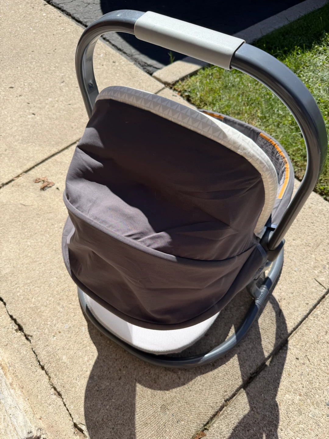 Graco travel bassinet - photo 3