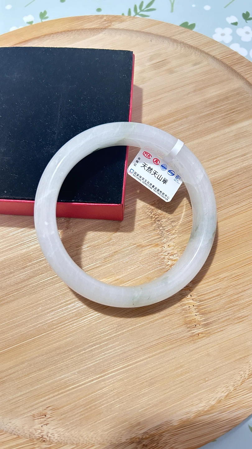 Natural Jade Bangle - photo 4