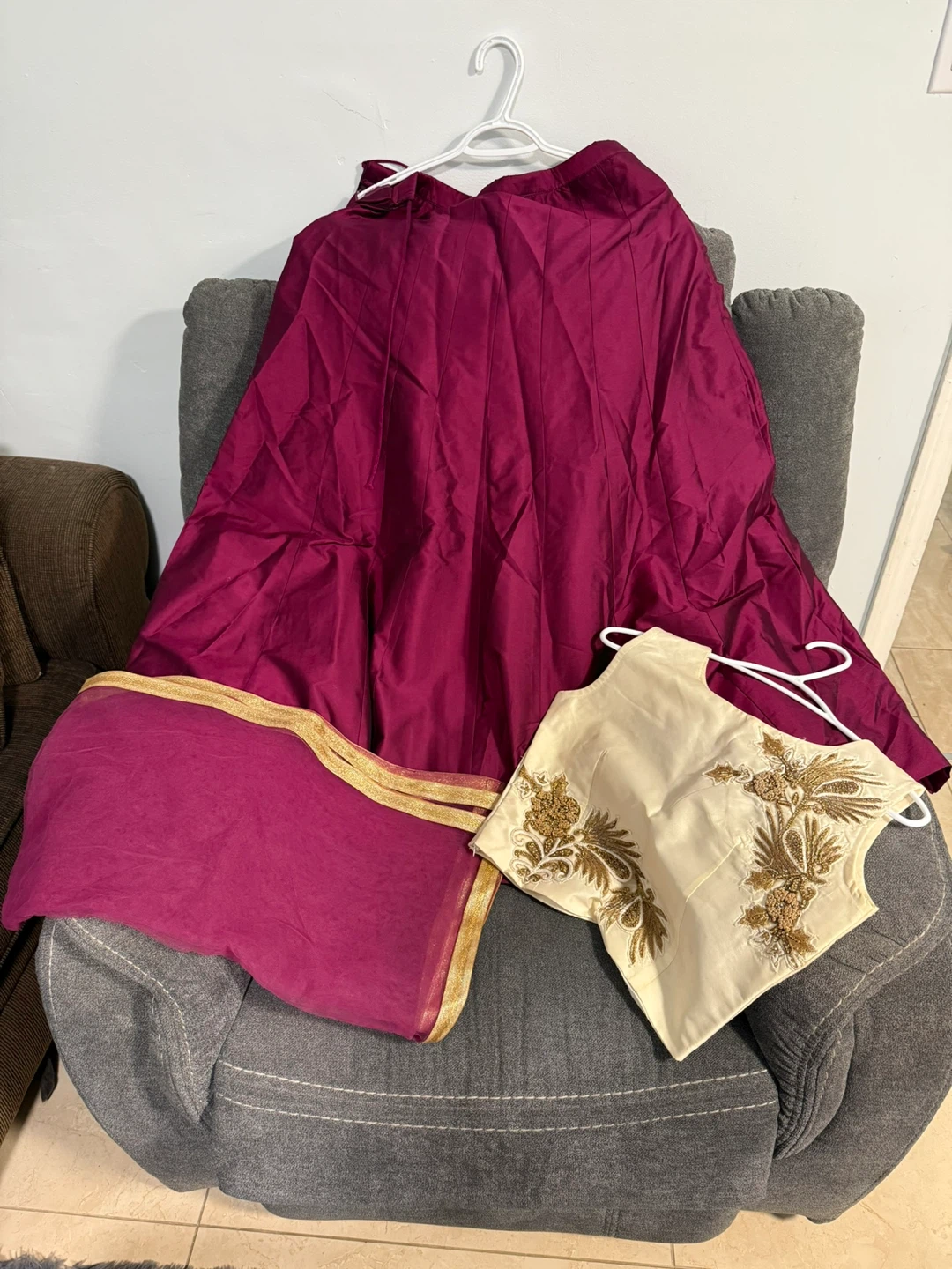 Women's Maroon and Cream Lehenga Set - photo 3