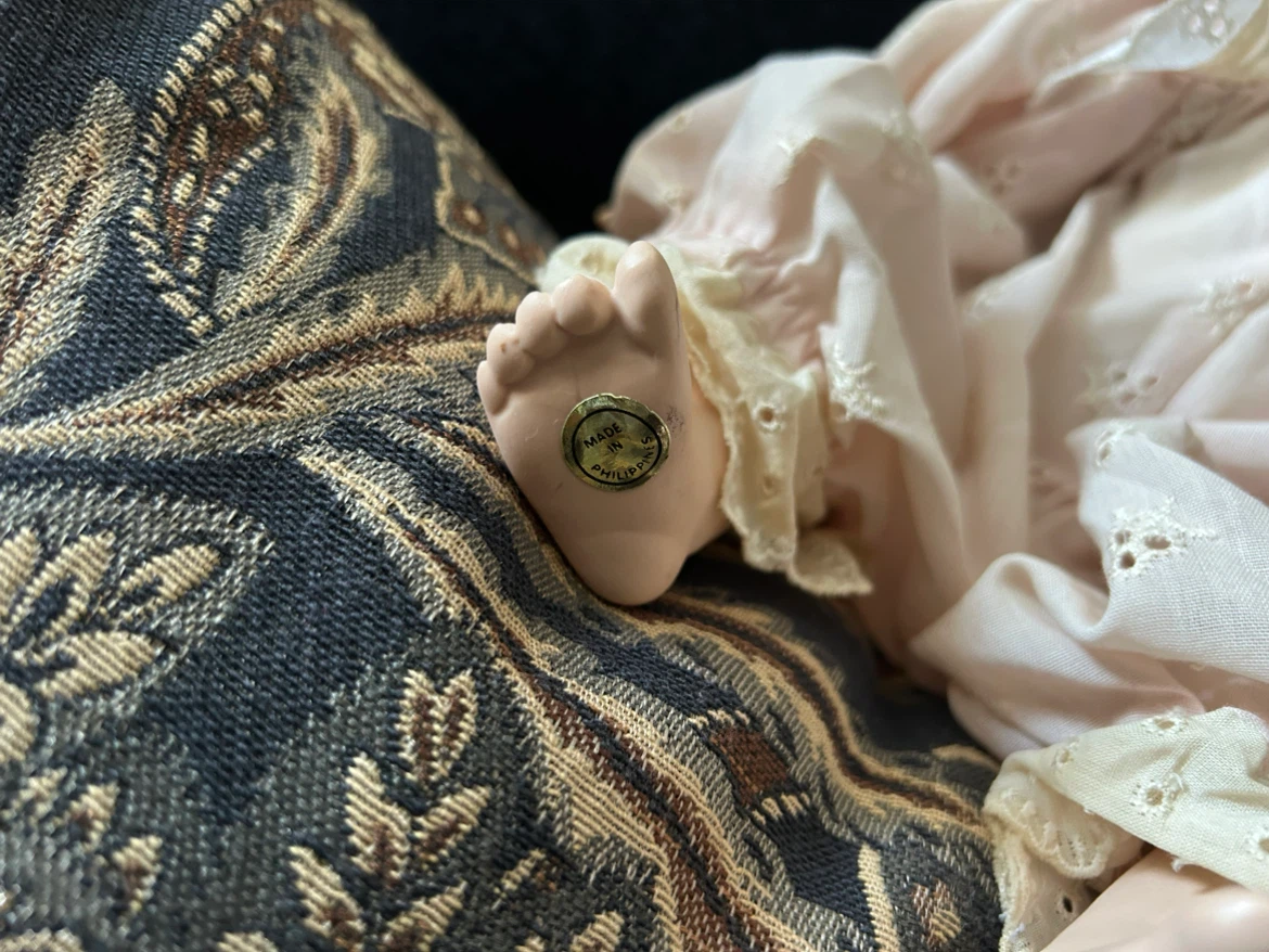 Vintage, Collector’s Crying Baby Doll - photo 5