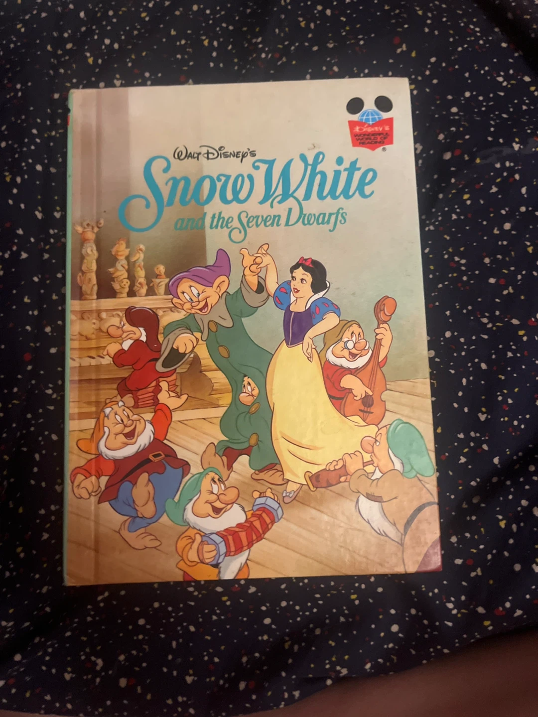 Walt Disney's Snow White and the Seven Dwarfs Book