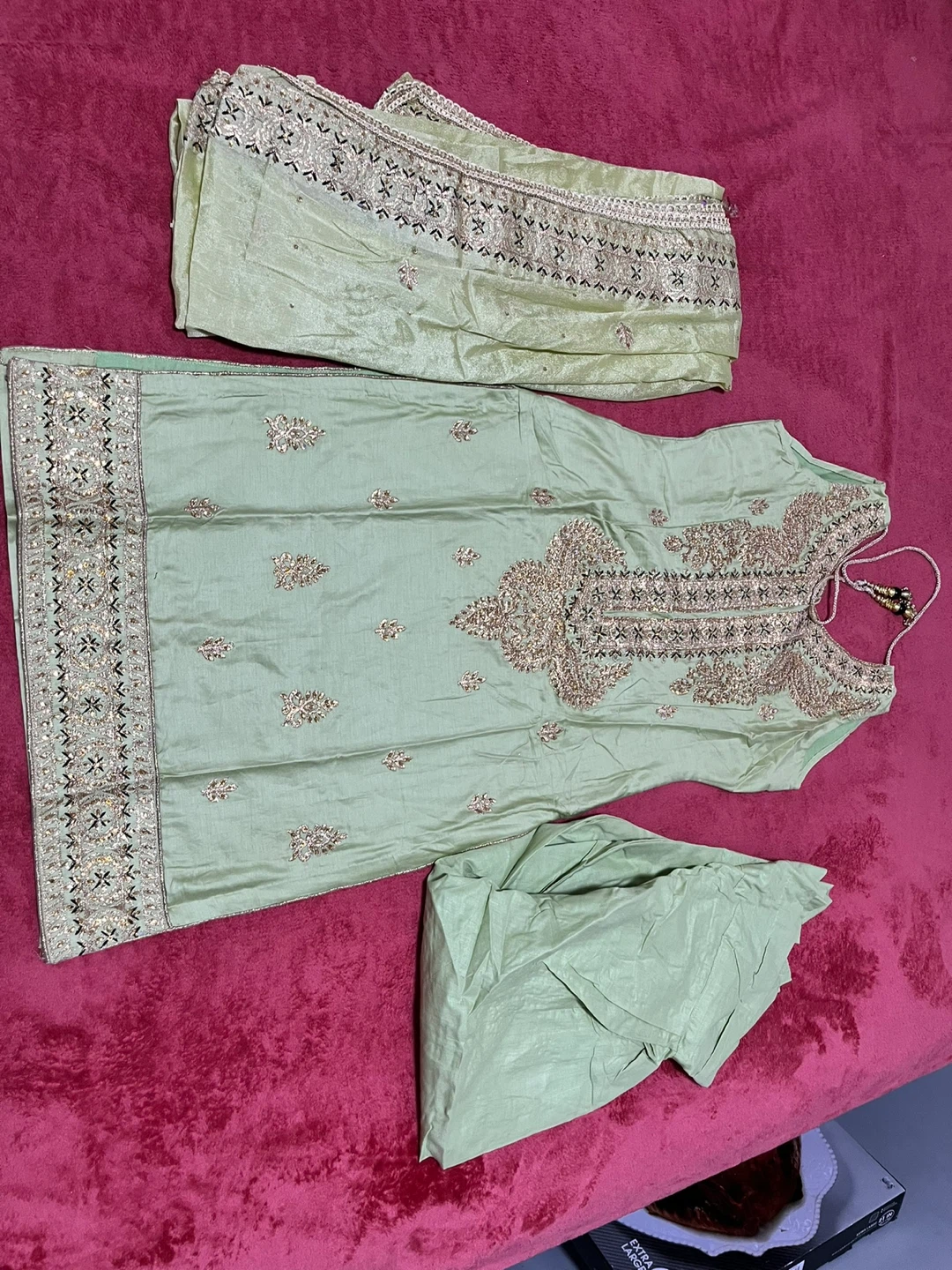 Three-piece South Asian suit set - photo 3