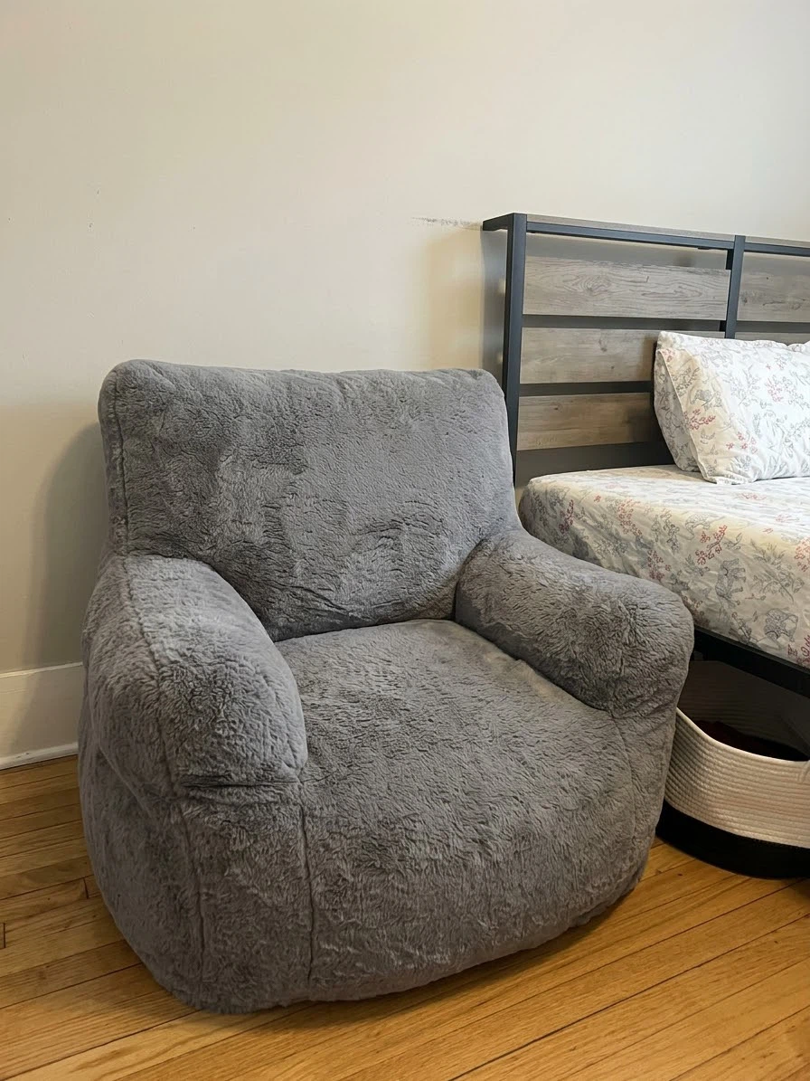 2 sofa chairs