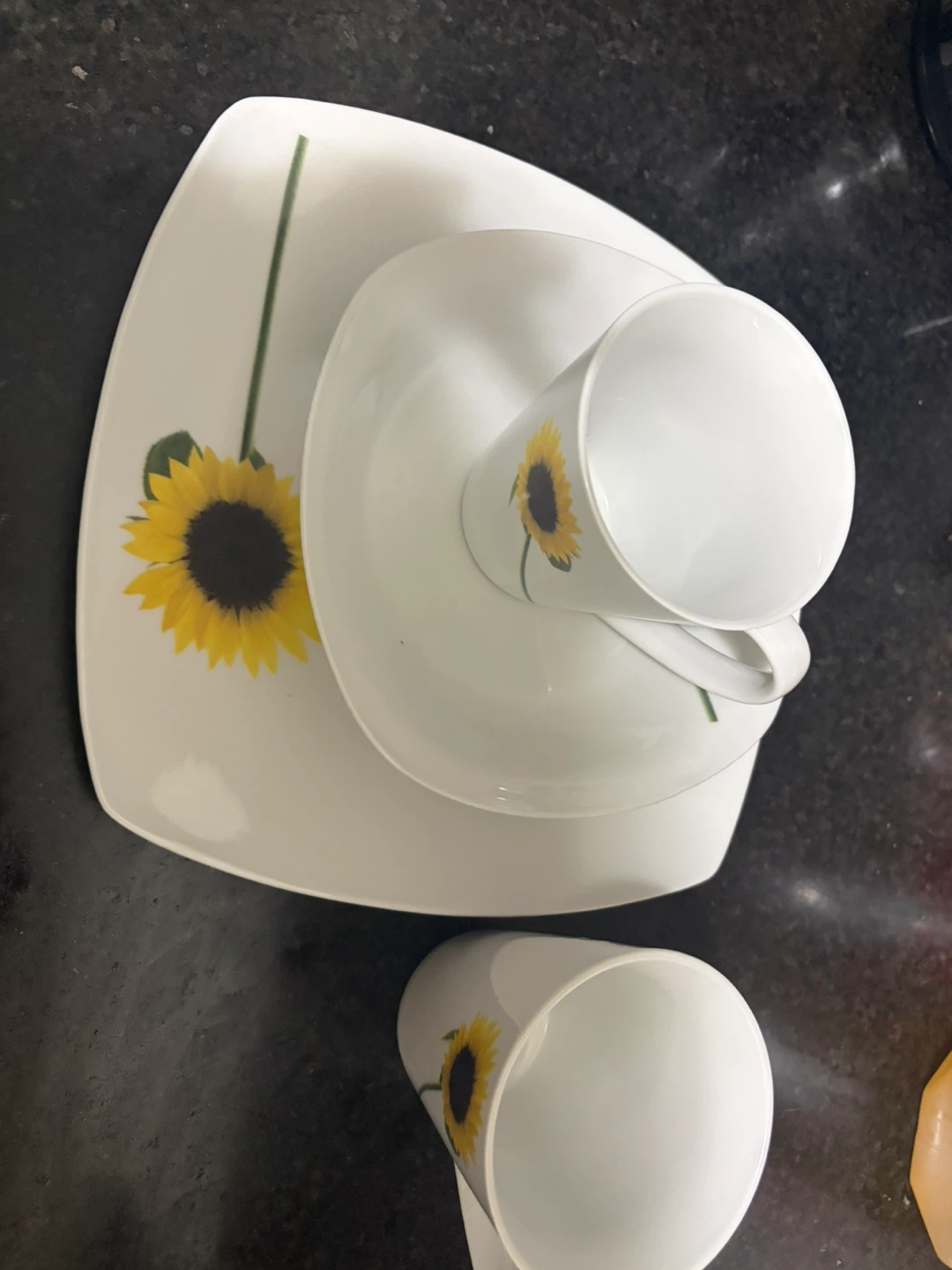 Sunflower Ceramic Dinnerware Set