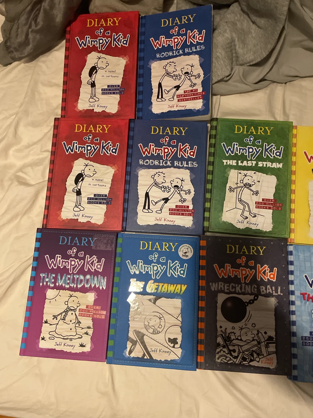 Diary of a Wimpy Kid Collection - 17 Books - photo 2