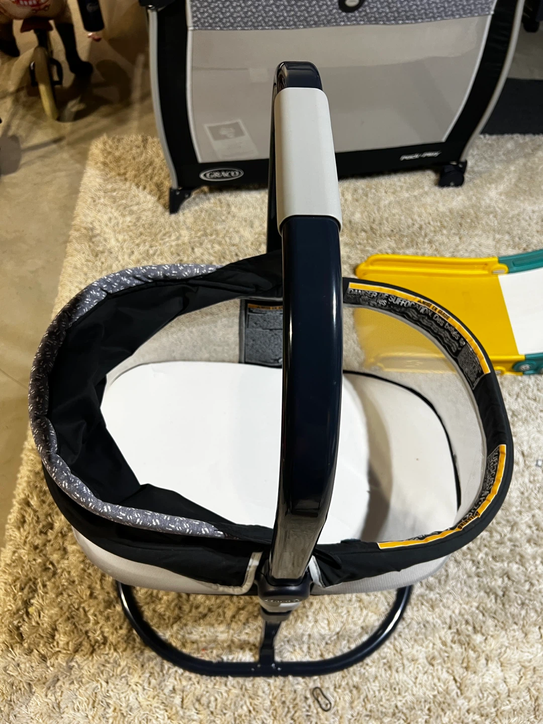 Graco Baby Bassinet
