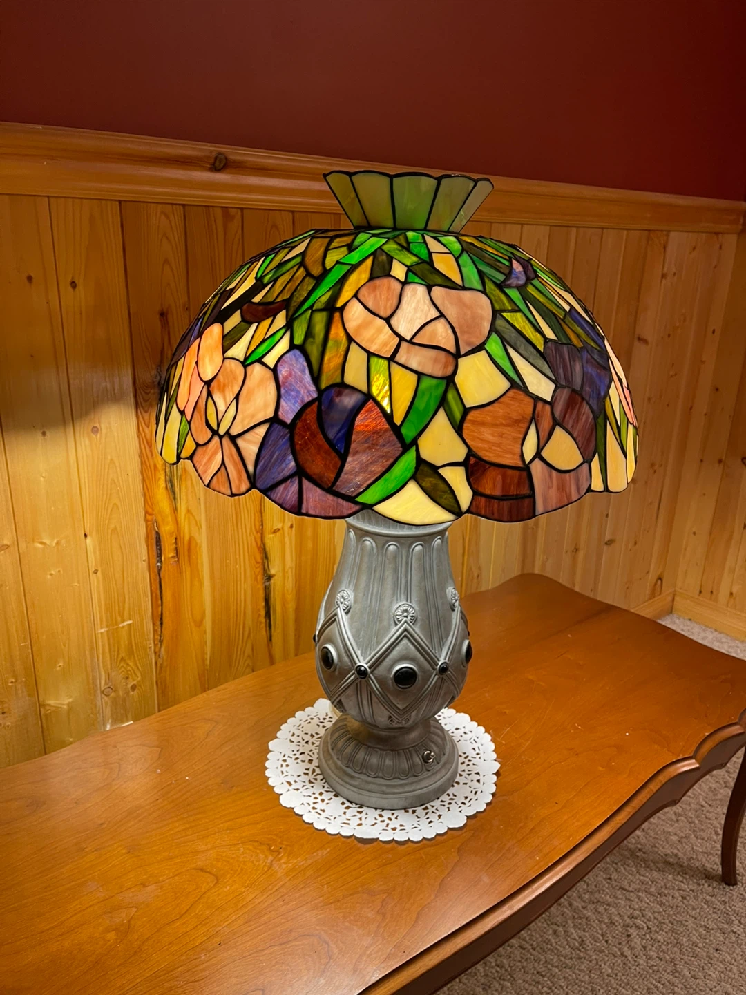 A large gorgeous Tiffany Style stained glass table lamp - photo 2