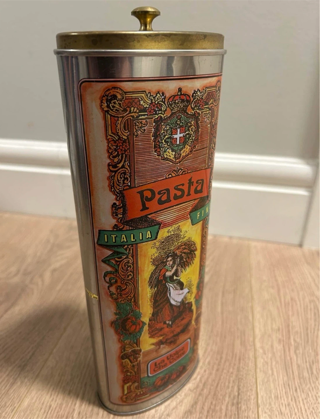 Pasta Italia Fino La Volpe Che Corre Lidded Tin Canister Divided - photo 5