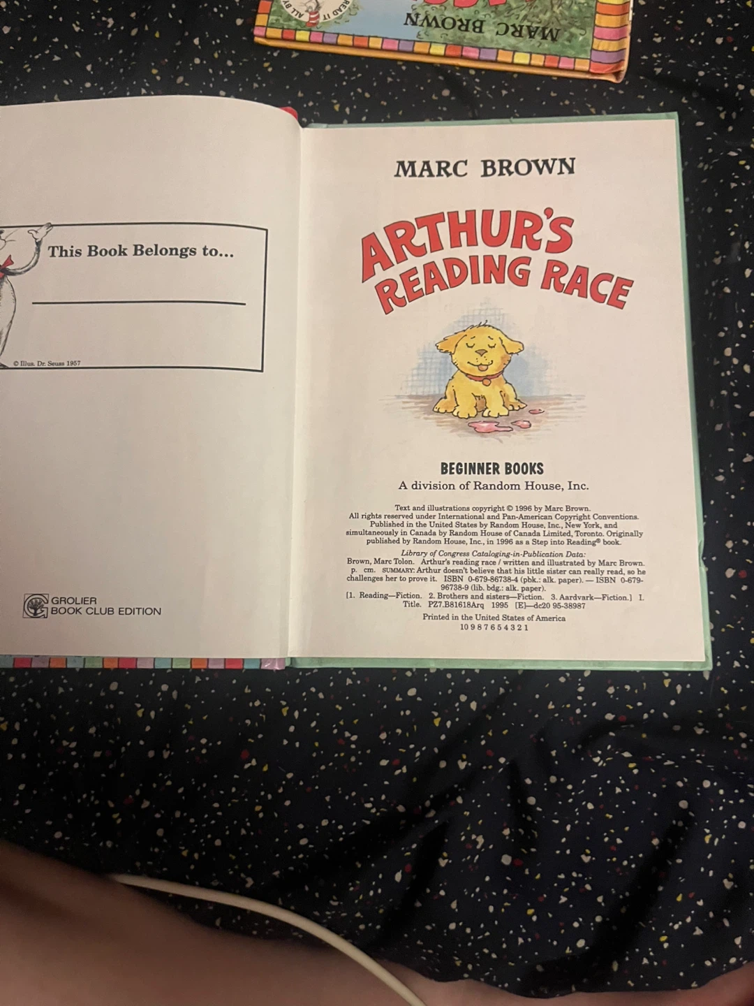 Arthur's Reading Race by Marc Brown - photo 2