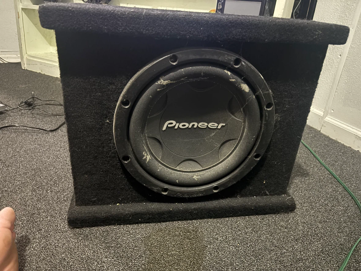 Car Audio Bundle: Pioneer Subwoofer, JL Audio Amp, Boss Unit - photo 3