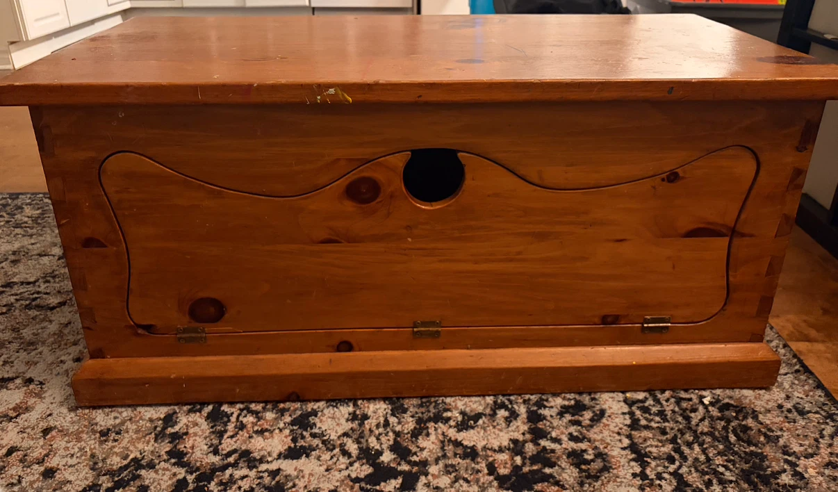 Vintage solid pine wood storage chest - photo 2