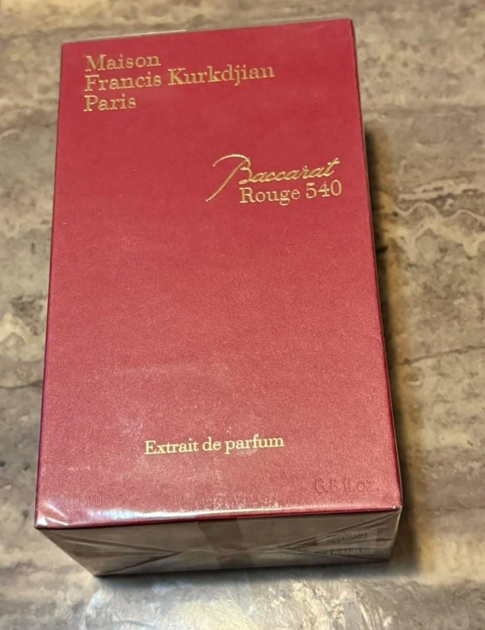 Maison Francis Kurkdjian Baccarat Rouge 540 Extrait de Parfum - photo 2