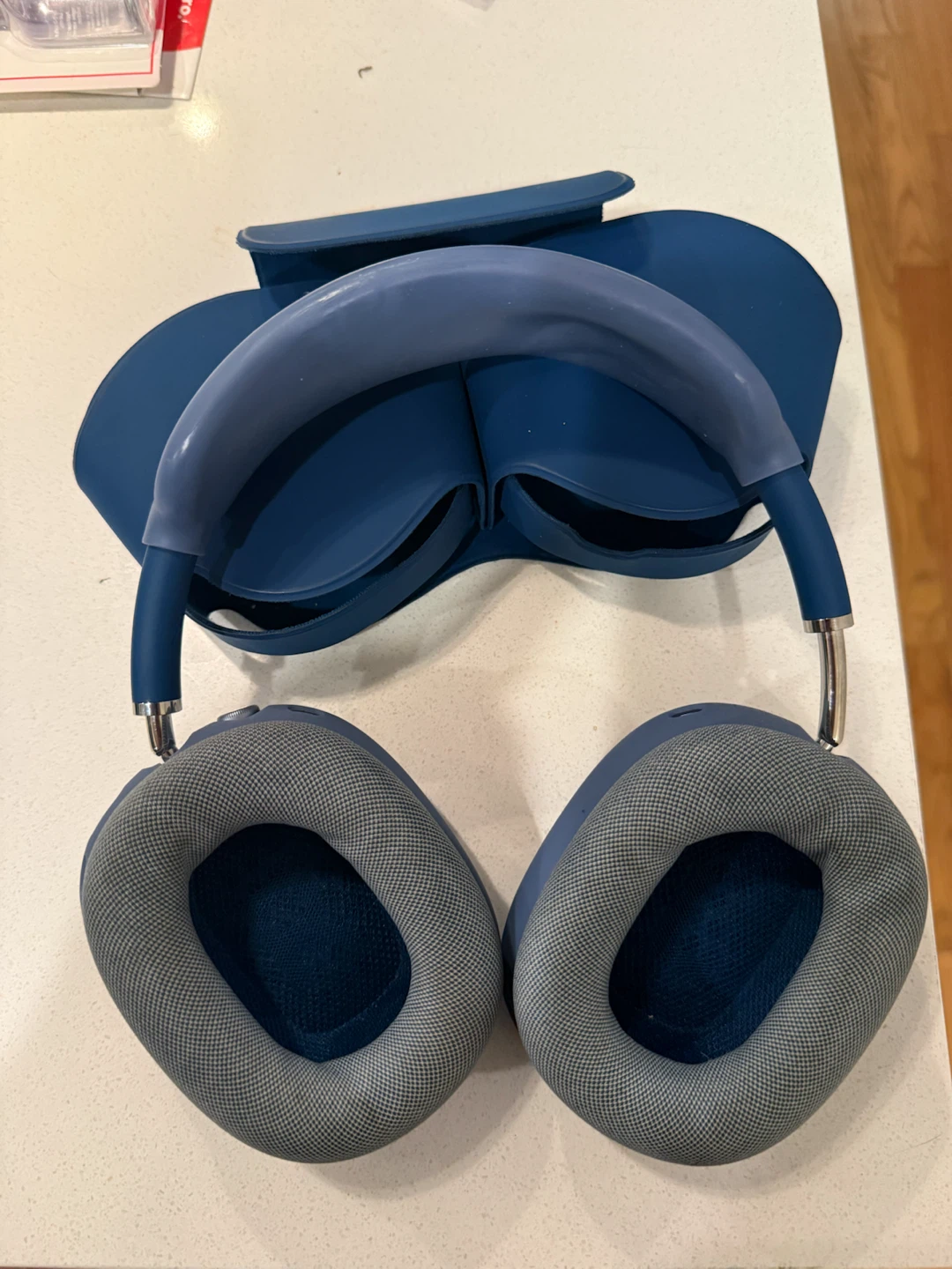 Apple AirPods Max Blue Gen 1 - $225 OBO - photo 2