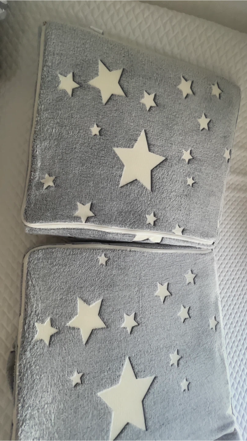 3 Grey Star Print Soft Cushion Covers - photo 2