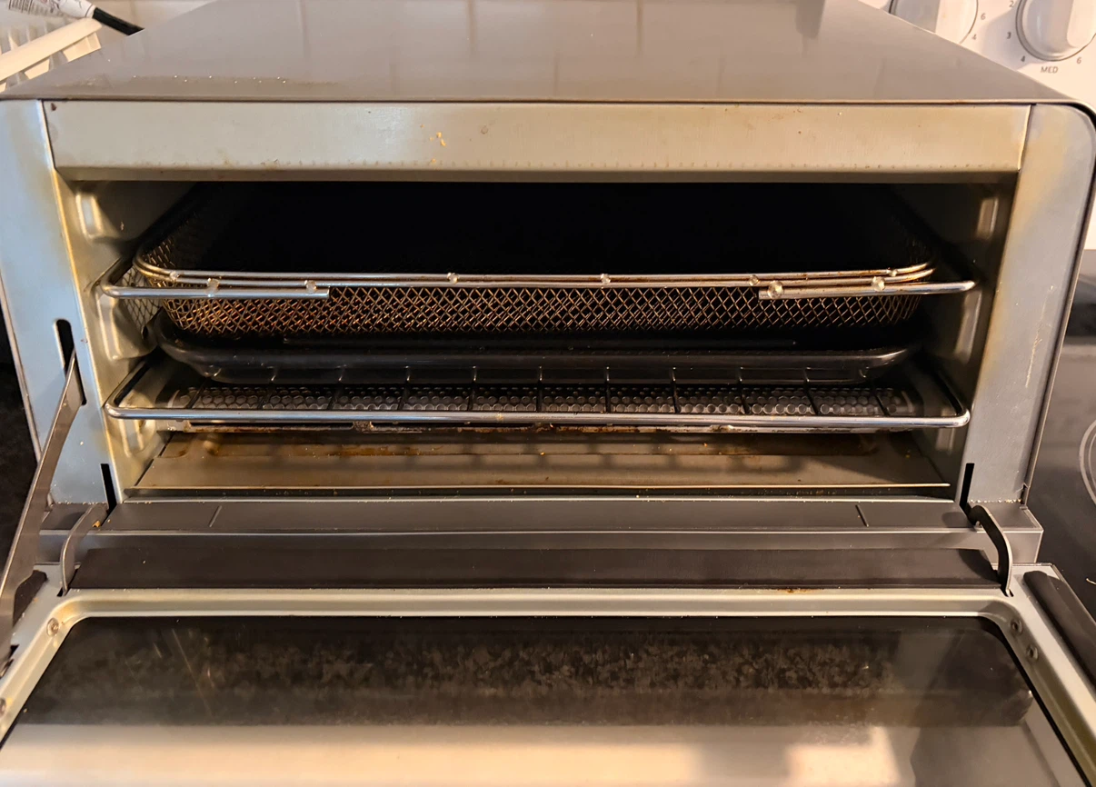 Ninja Flip-Toaster oven and Air Fryer - photo 3