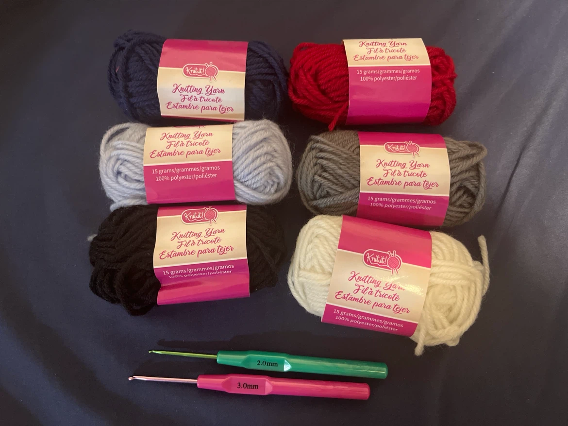 Knit It! Yarn Set and Crochet Hooks