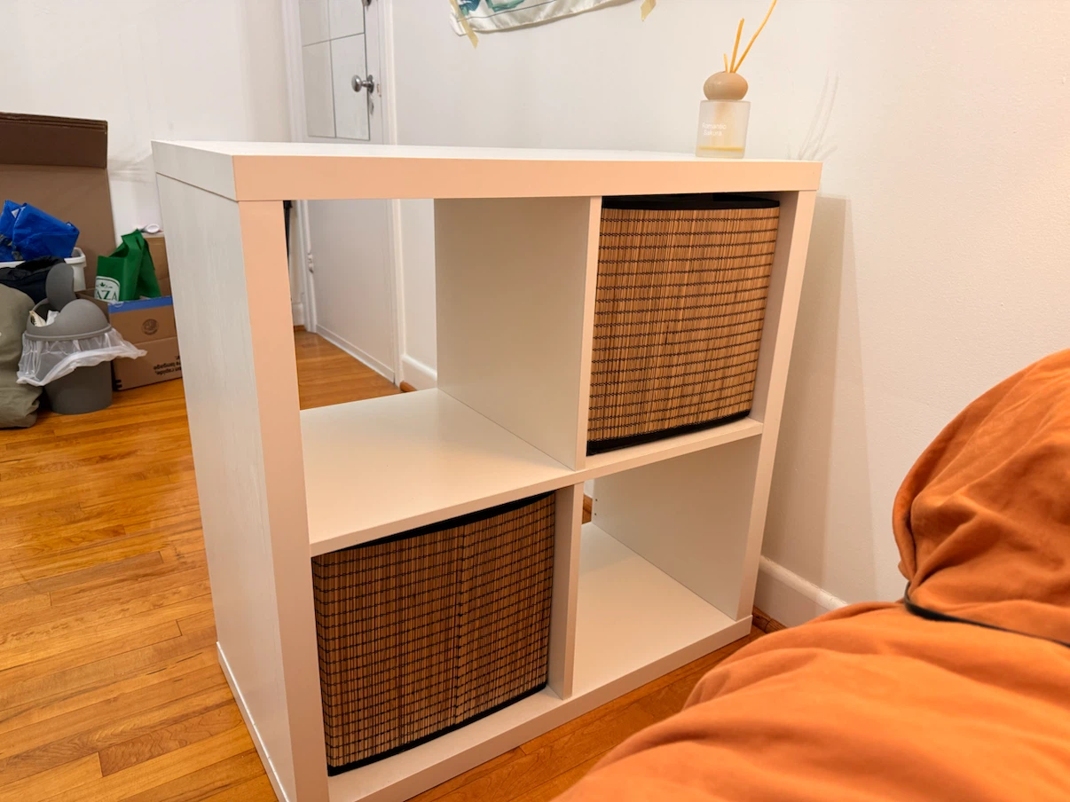 IKEA shelf with 2 baskets - photo 2