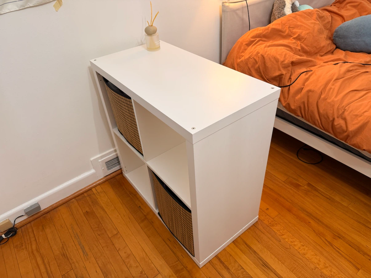 IKEA shelf with 2 baskets - photo 5